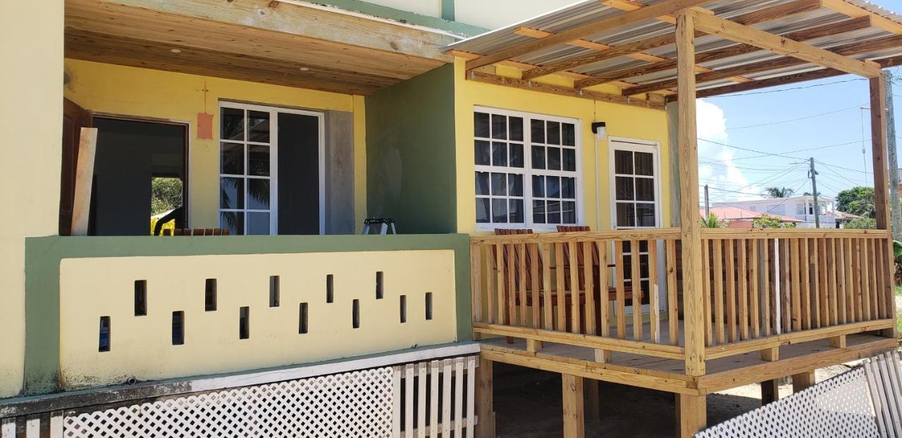 Pal'S On The Beach - Dangriga, Belize Buitenkant foto